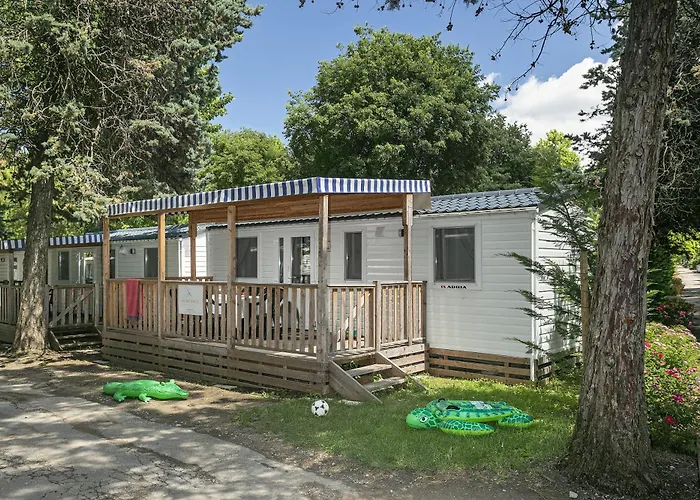 Albatross Mobile Homes on Camping Bella Italia