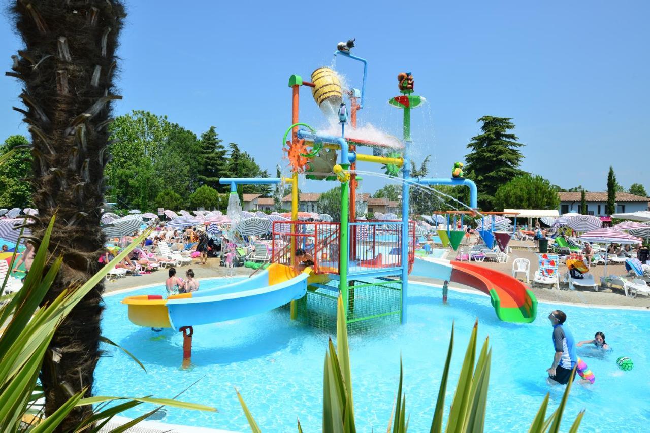 Campeggio Albatross Mobile Homes On Bella Italia *