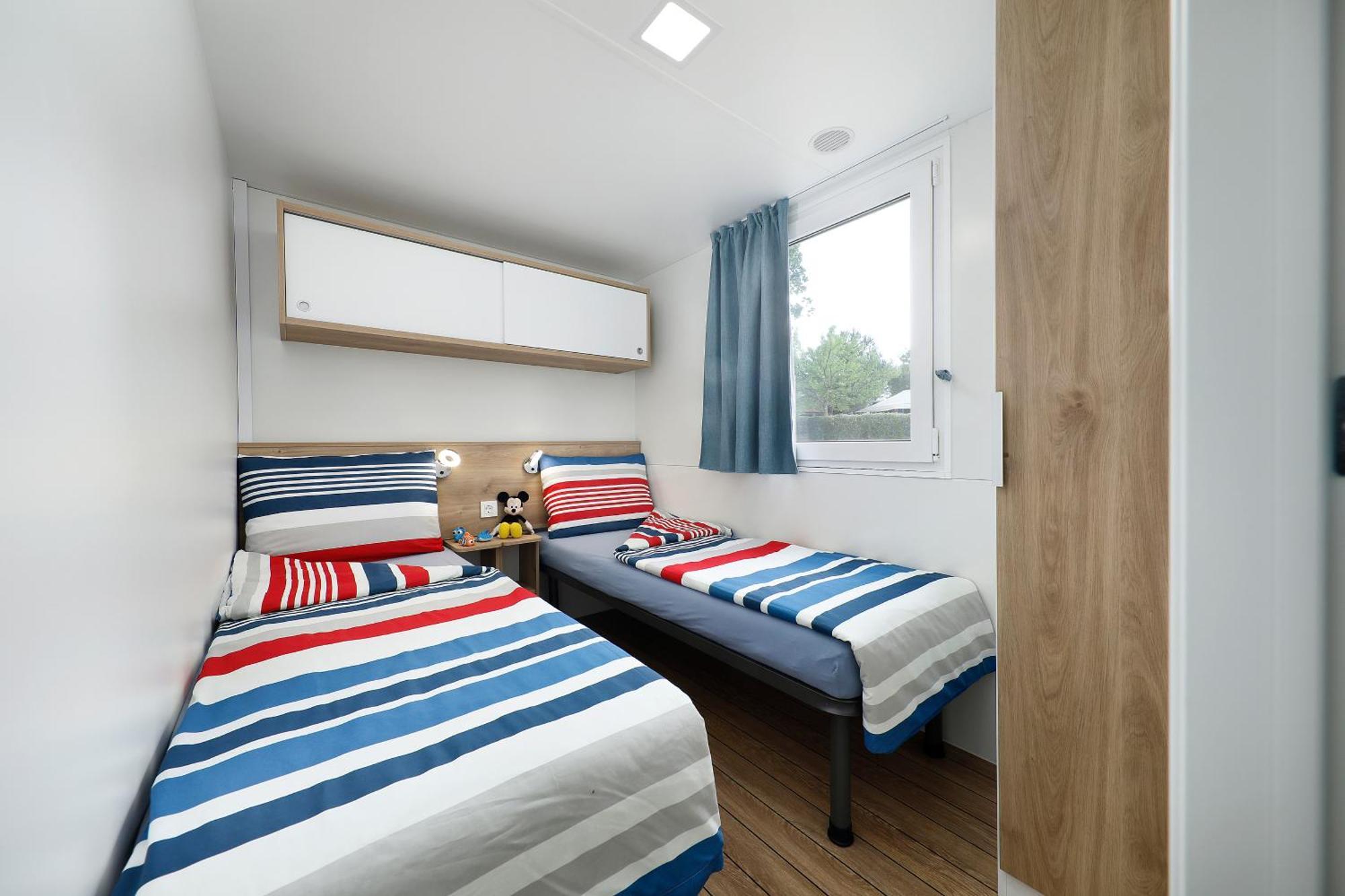 Albatross Mobile Homes On Bella Italia Camping Peschiera del Garda